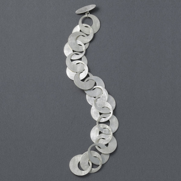 Circle Interlocking Bracelet