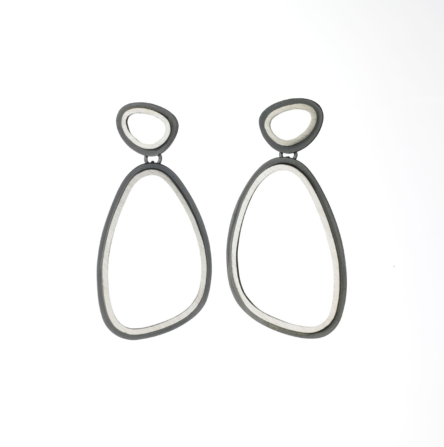 Eclipse Short Organic Oval Earrings