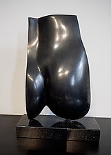 Mezza Chiappa (Nera) by Gerald Siciliano (Bronze Sculpture)