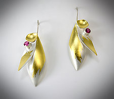 Edo Earrings by Judith Neugebauer (Gold, Silver & Stone Earrings)