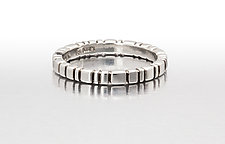 Platinum-enhanced Sterling Ring with Squares & Bars by Conni Mainne (Platinum-enhanced Silver Ring)