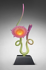 Flower In Bloom, Magenta by Warner Whitfield and Beatriz Kelemen (Art Glass Sculpture)