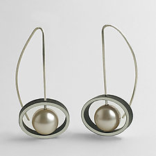 Swinging Oval & Swarovski Pearl Earrings by Victoria Varga (Silver & Pearl Earrings)