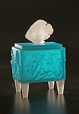Damselfish Box by Georgia Pozycinski and Joseph Pozycinski (Art Glass Sculpture)