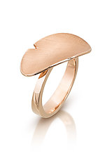 Ellipse Ring by Britt Anderson (Gold Ring)