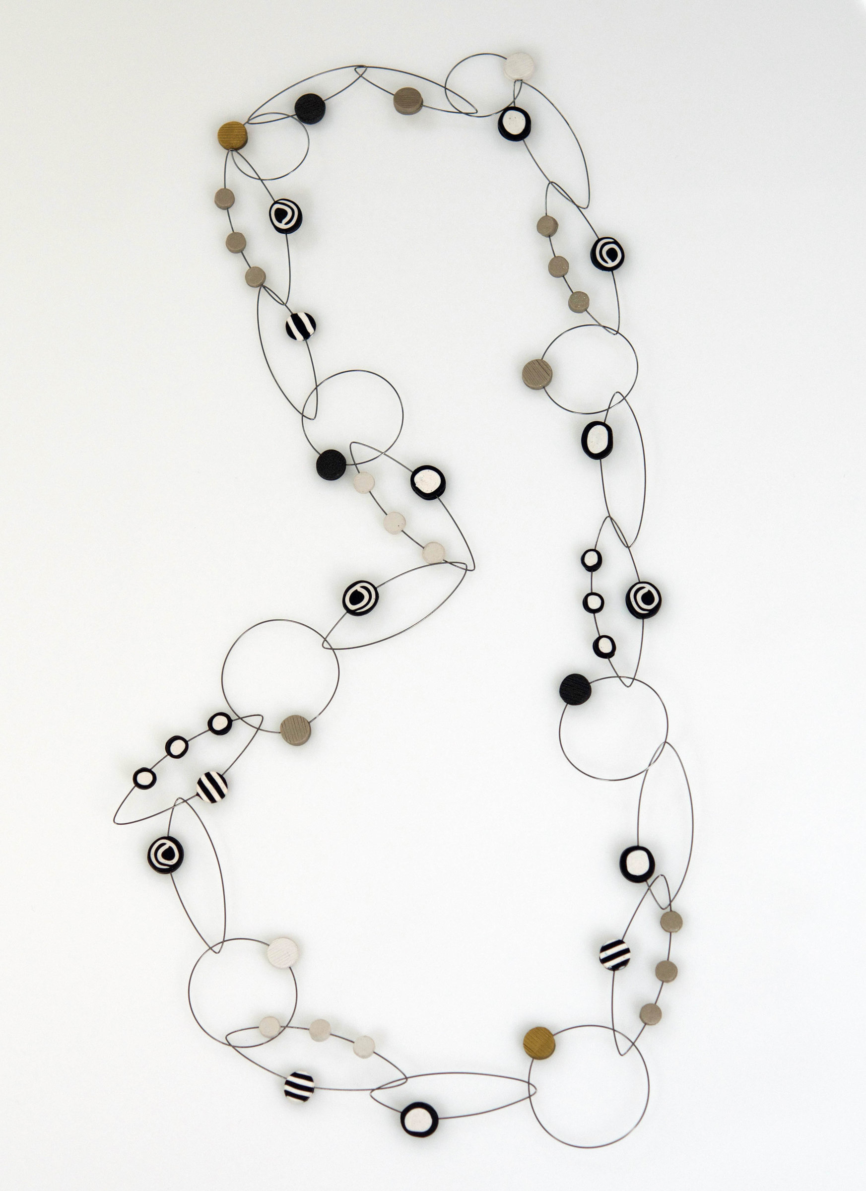 Black and white dotted necklace