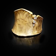 Cleaved Ring by Rosario Garcia (Diamond & Gold Ring)
