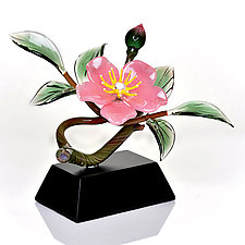 Pink Cherokee Rose and Bud by Hung Nguyen (Art Glass Sculpture)