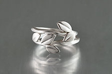 Leaf Ring Stacking Set by Elise Moran (Silver Ring)