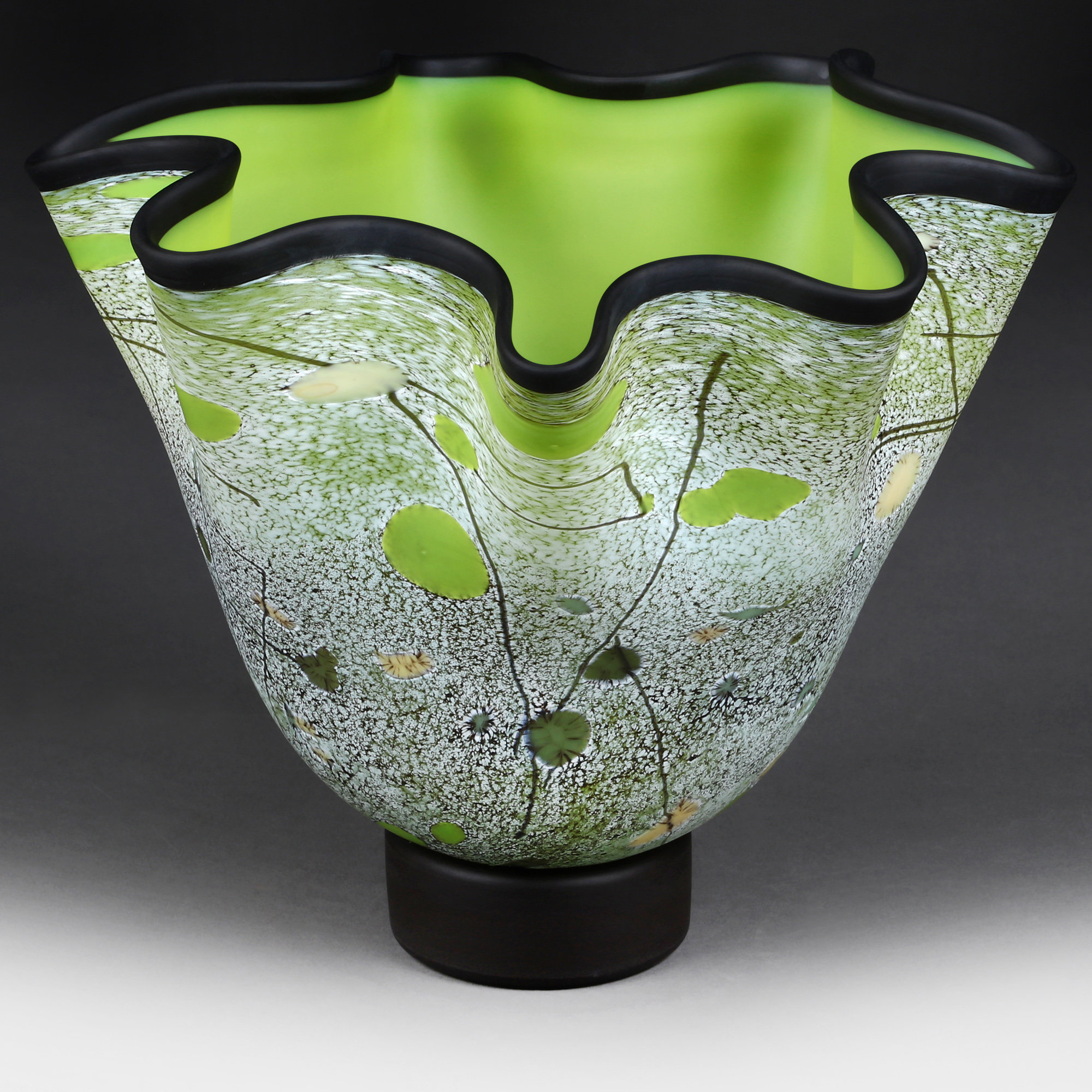 Apple Abstract II by Eric Bladholm (Art Glass Vessel ...