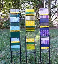 Yard Stripes II by Lisa Becker (Art Glass Sculpture)