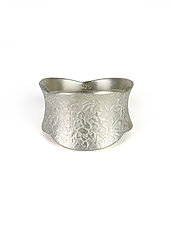 Pattern Scallop Band Ring by Jill Baker Gower (Silver Ring)