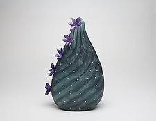 Variegated Cactus Vessel by Hannah Nicholson & Alana van Altena (Art Glass Sculpture)