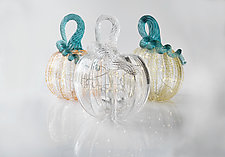 Twinkle Pumpkins by Kimberly Savoie (Art Glass Sculpture)