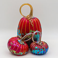 Pumpkin Trio in Cherry Red by Jack Pine (Art Glass Sculpture)