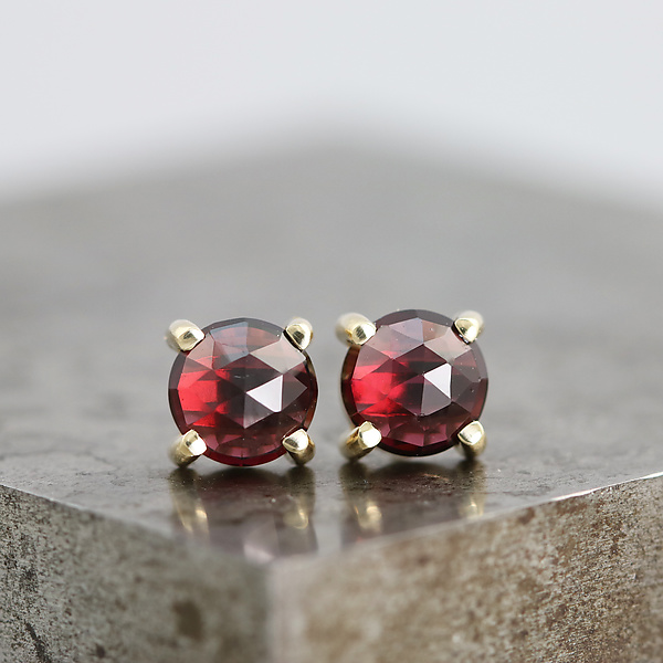 14k White Gold Post Earrings with 6mm Round Natural Garnets
