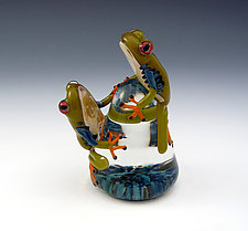Red-Eyed Tree Frogs Paperweight by Eric Bailey (Art Glass Paperweight)