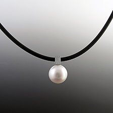 South Sea Pearl Pendant by Claudia Endler (Pearl Necklace)