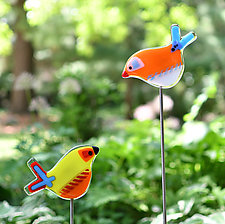 Lucy and Ethel Garden Birds by Terry Gomien (Art Glass Sculpture)
