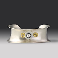 Single Shell Cuff Bracelet by Jennifer Park (Gold, Silver & Pearl Bracelet)
