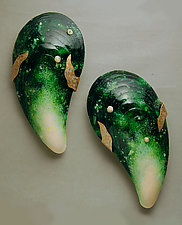 Grand Moules Pair in Green by Michael Dupille (Art Glass Wall Sculpture)