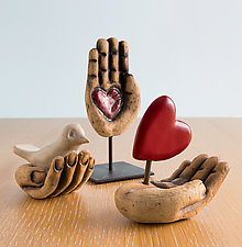 Heart Hand Cast Sculpture, pack/4