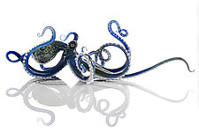 Octopus in Twilight by Jennifer Caldwell and Jason Chakravarty (Art Glass Sculpture)