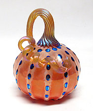 Small Peach Pumpkin with Iridescent Silver Blue Dots by Ken Hanson and Ingrid Hanson (Art Glass Sculpture)
